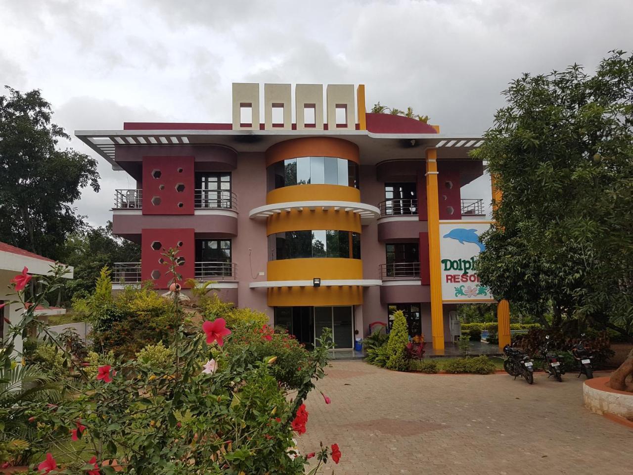 Dolphin Resort Yelagiri Exterior photo