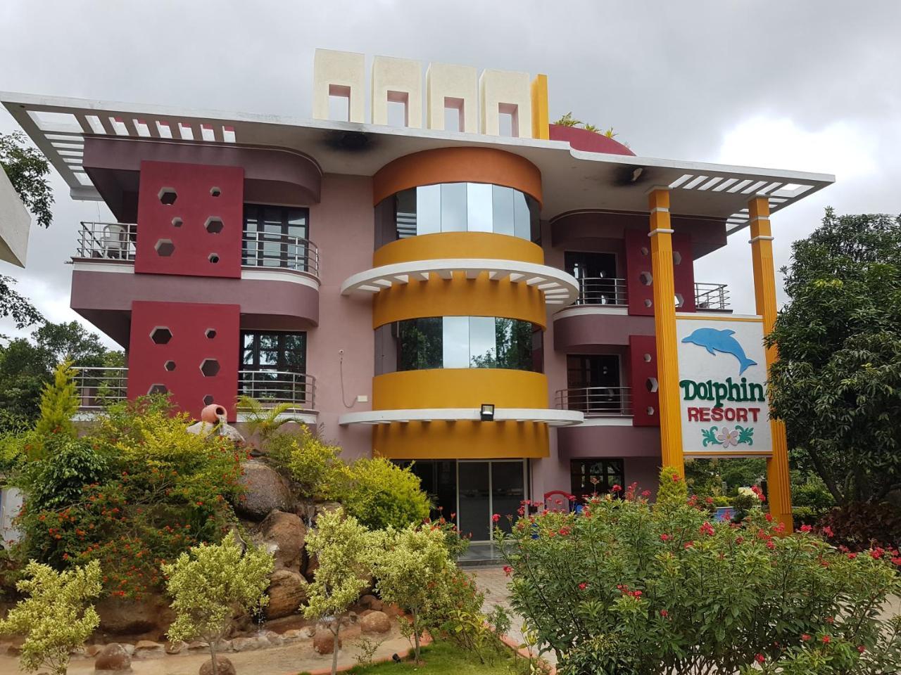Dolphin Resort Yelagiri Exterior photo
