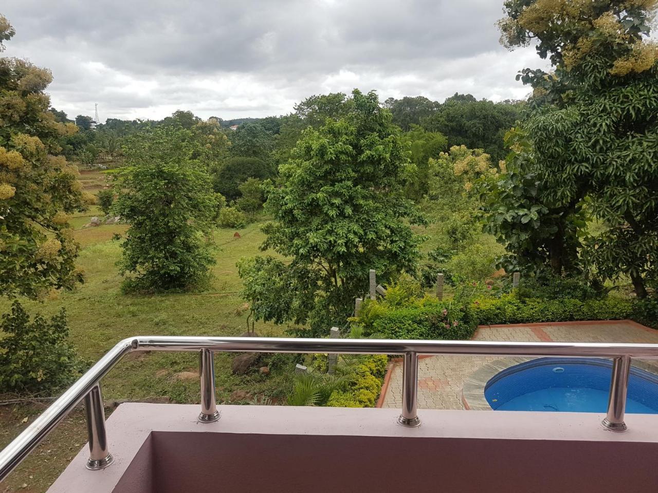 Dolphin Resort Yelagiri Exterior photo
